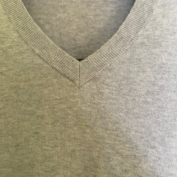 Pure wool V neck Casual Sweater - Picture 3 of 5